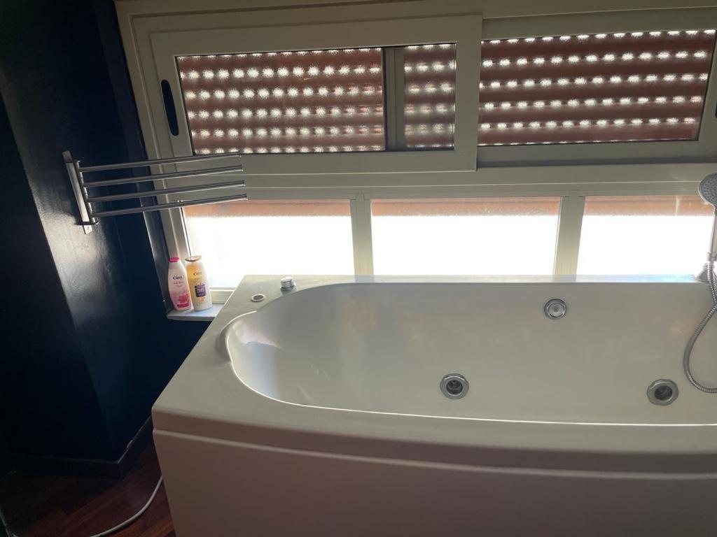 كاتانيا Locami Holiday&Rooms Suite Jolanda المظهر الخارجي الصورة