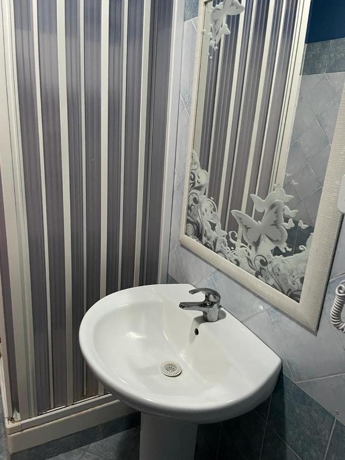 كاتانيا Locami Holiday&Rooms Suite Jolanda المظهر الخارجي الصورة