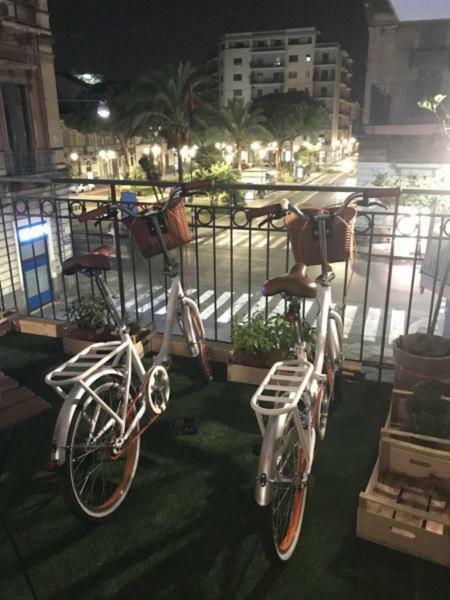 كاتانيا Locami Holiday&Rooms Suite Jolanda المظهر الخارجي الصورة